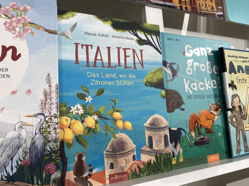 Etwas Italien in Italien muss auch sein: "Italien: Das Land, wo die Zitronen blühen" ist von Ars Edition mit auf die Messe gebracht worden. (Foto: Nadine Jansen)